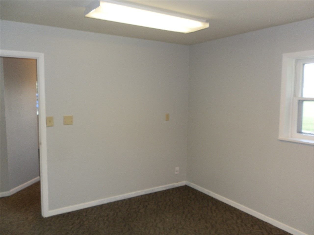 4245 Fox Hills Dr, Janesville, WI 53546